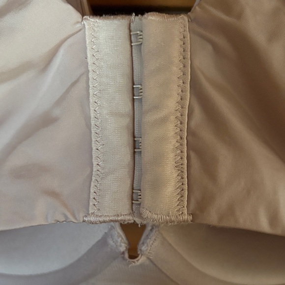 Nude EUC Torrid Curve Women’s Bra - Picture 5 of 6